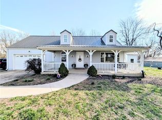 1071 NW 375th Rd, Centerview, MO 64019