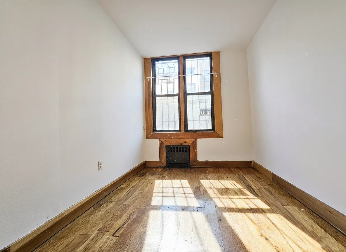 Building Photo - 140A Lexington Ave #G2