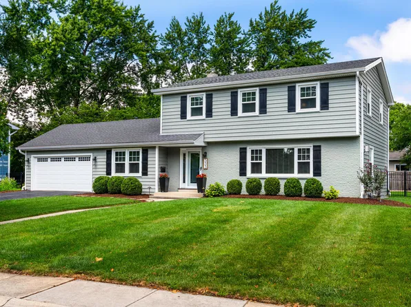 533 Cypress Dr, Naperville, IL 60540