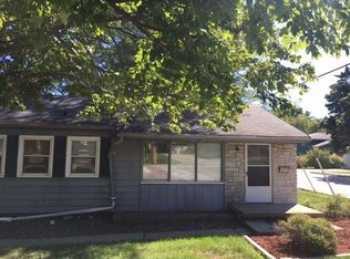 719 W College Ave, Normal, IL 61761