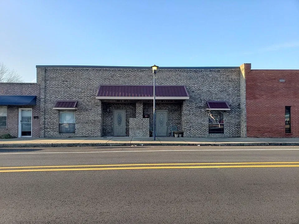 118 W Center St