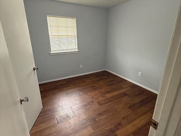 5th image of 6735 Harry S Truman Dr