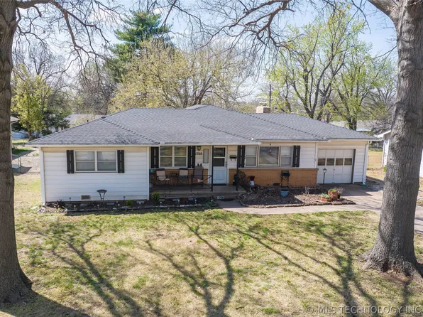 1708 El Camino St, Ponca City, OK 74604