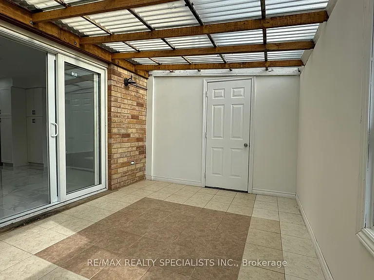 505 Bridlewreath Ct #UPPER LVL — Photo 46