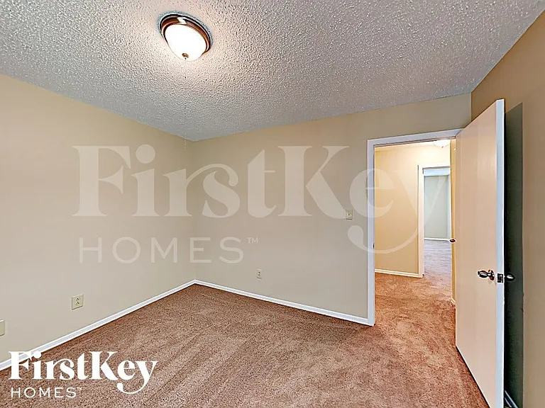 6417 Pineburr Ct — Photo 9