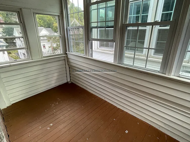 811 Washington St #3 — Photo 8