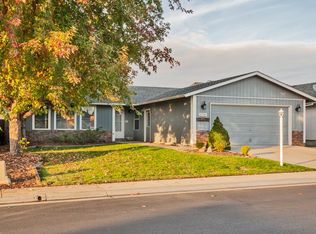 1939 Walnut Grove Ln, Central Pt, OR