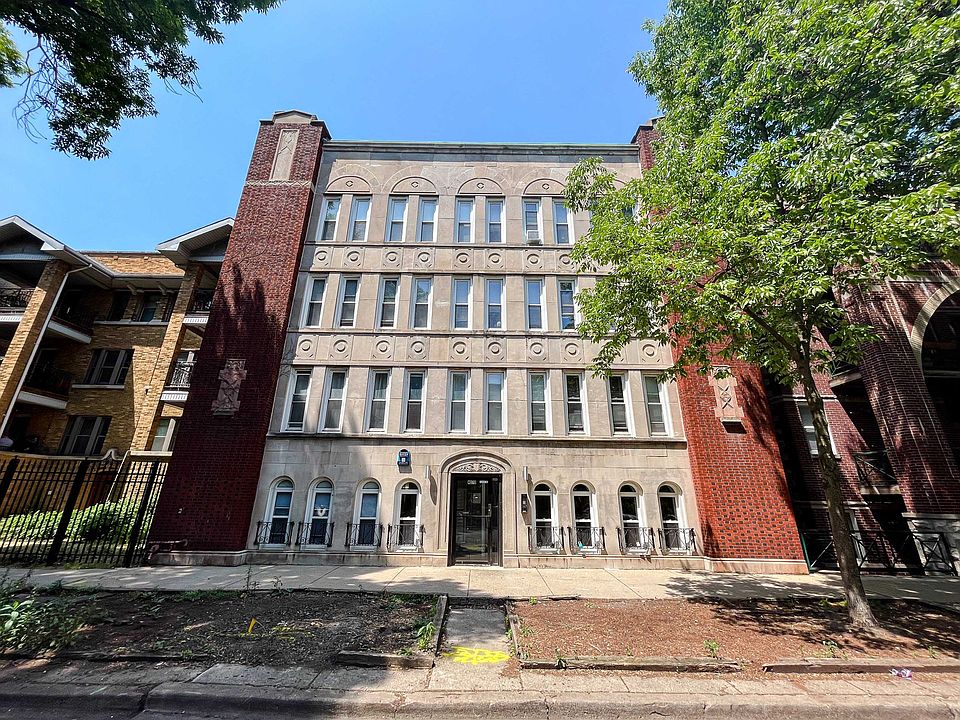 1st image of 4070 N Kenmore Ave #309