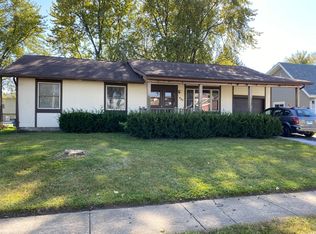 527 Farm View Rd, University Park, IL 60484