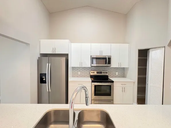 1220 NW 15th Ave #A, Boca Raton, FL 33486