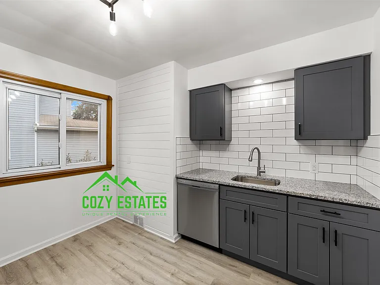 6229 Stanbury Rd — Photo 1
