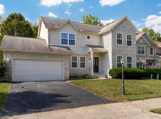 241 Wagon Trl N, Powell, OH 43065