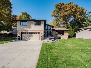 7730 Cecelia Dr, Parma, OH 44134