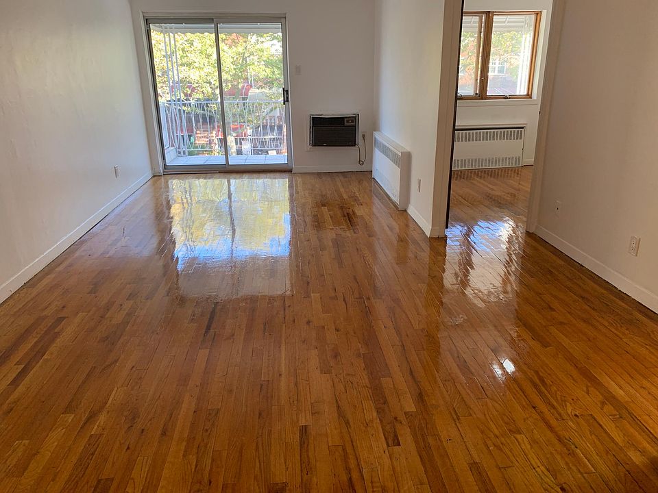 1st image of 8858 17th Ave #3