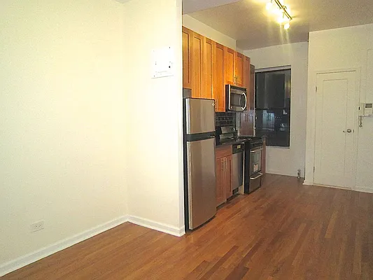 Rented by City Connections Realty | media 25