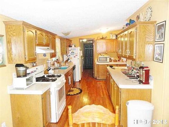 5th image of 217 Park Dr N