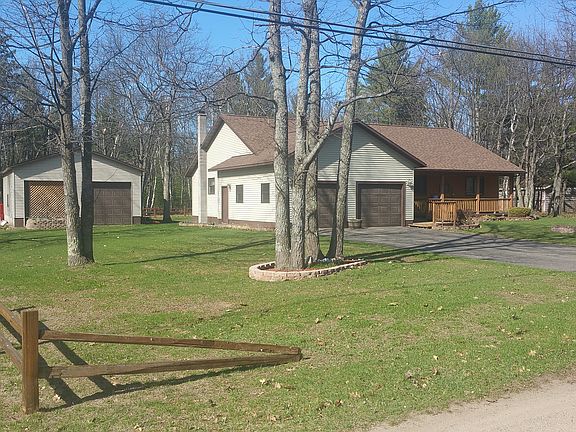 2nd image of 137 Oakridge Dr