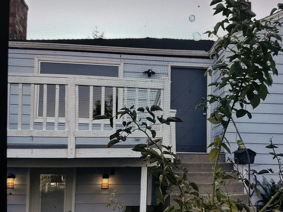 1st Ave SW