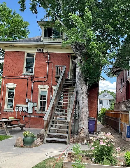 2557 N Marion St — Photo 24