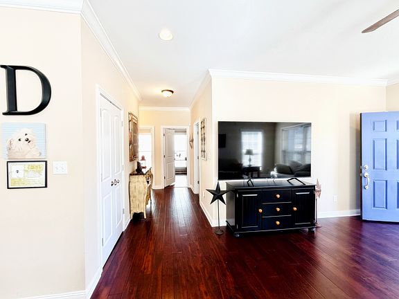 5th image of 514 Bridle Way