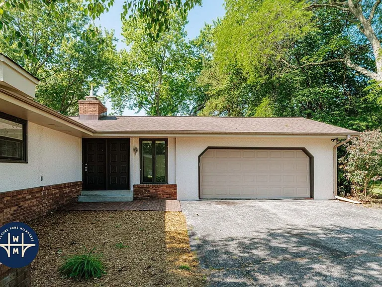 15685 Brojan Dr — Photo 30