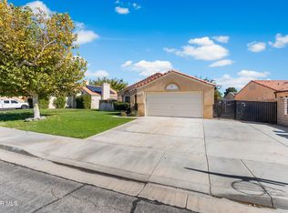 45712 Saint Andrews St, Lancaster, CA 93534