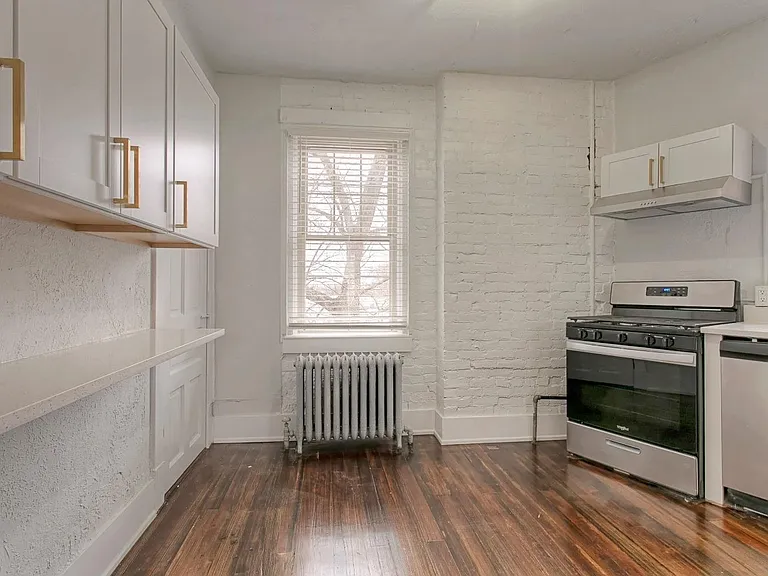 29 W McMillan St #4 — Photo 9