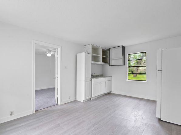806 E Emily Ave #1