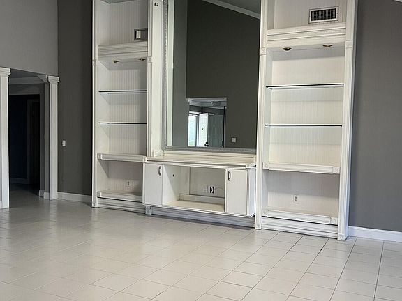 4th image of 150 Cape Pointe Cir