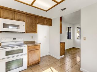 9407 Aizenberg Cir, Elk Grove, CA 95624