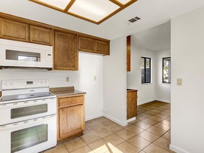 9407 Aizenberg Cir, Elk Grove, CA, 95624