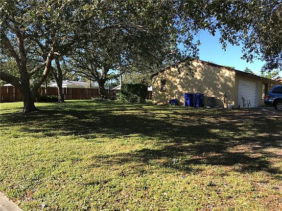 2nd image of 2075 7th Dr SW