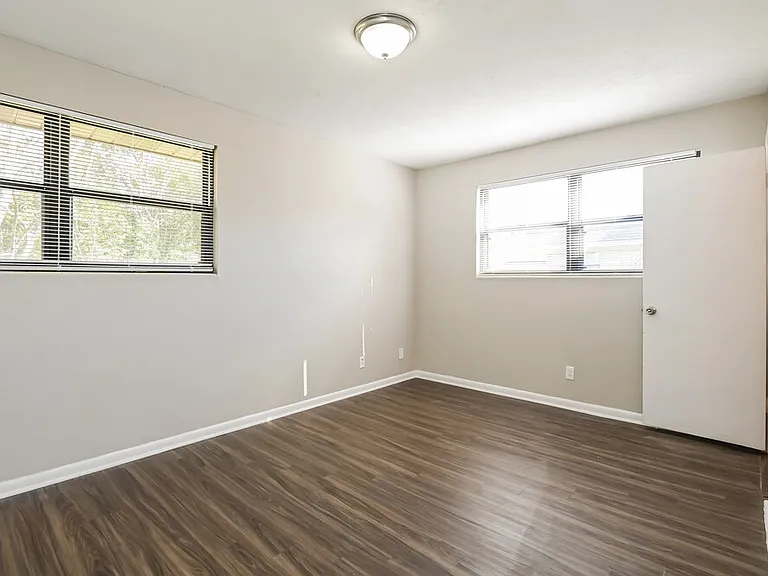 3937 Rodby Dr — Photo 13