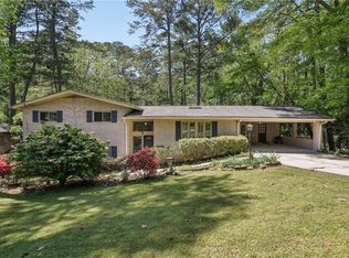 1496 Country Squire Dr, Decatur, GA 30033