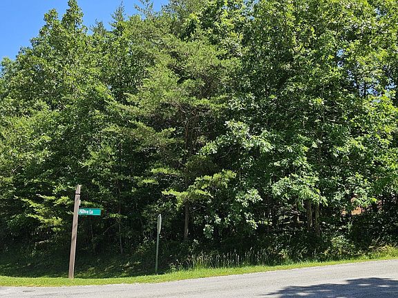 2nd image of 122 Hilton Ln Lot 73