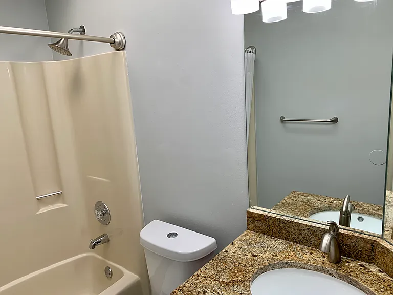 731 John Carroll Ln — Photo 5