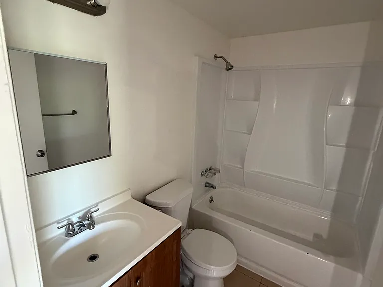 927 Fitzuren Rd #1 — Photo 9