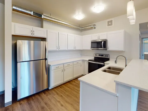 1520 NW Irvinedale Dr, 1520 NW Irvinedale Dr #212, Ankeny, IA 50023