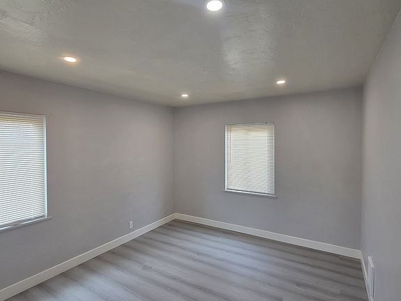 5th image of 8904 Plymouth St #8904
