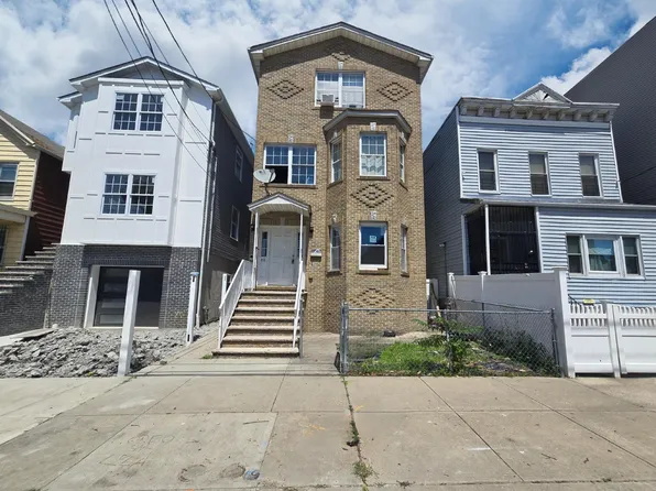 88 Seaview Ave, Jersey City, NJ 07305
