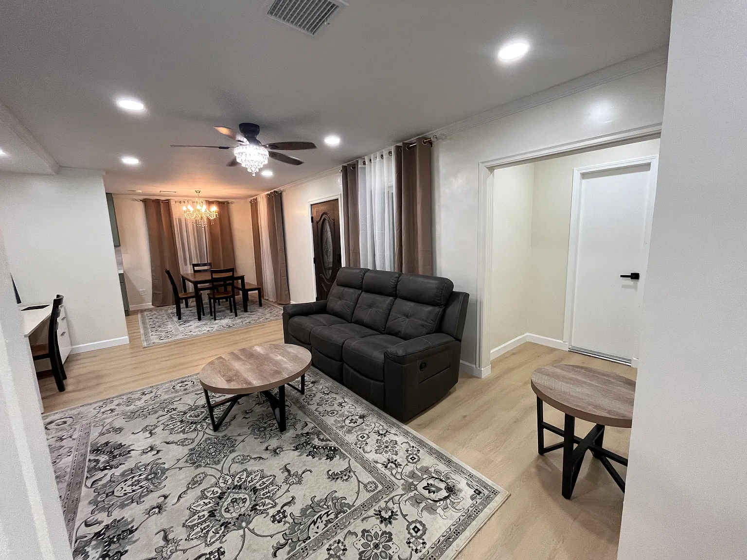 3 bed, 1172 sqft, $7,000 — Photo 2