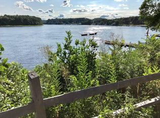 462 Main St #2, Amesbury, MA 01913