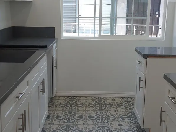 1536 S Fairfax Ave, Los Angeles, CA