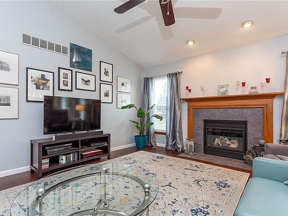 5th image of 4014 Woodworth Dr