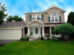 241 N Fiore Pkwy, Vernon Hills, IL 60061