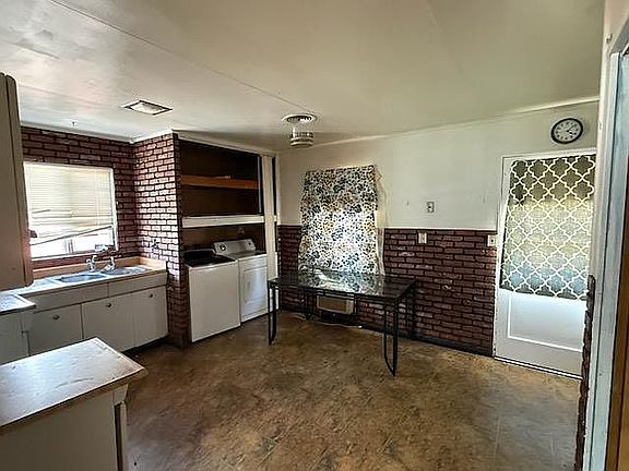 2nd image of 221 Welburn Dr