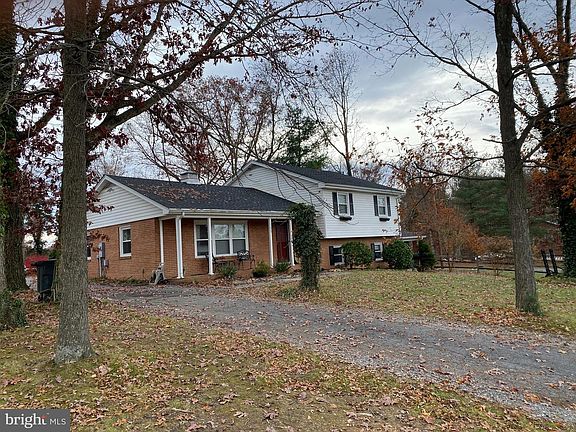 3rd image of 355 Poe Dr