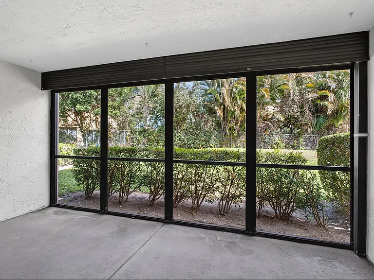 6258 Chasewood Dr #C — Photo 18