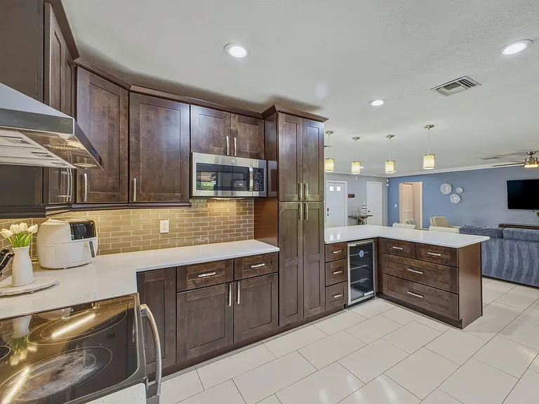1127 Sea Pines Way — Photo 25