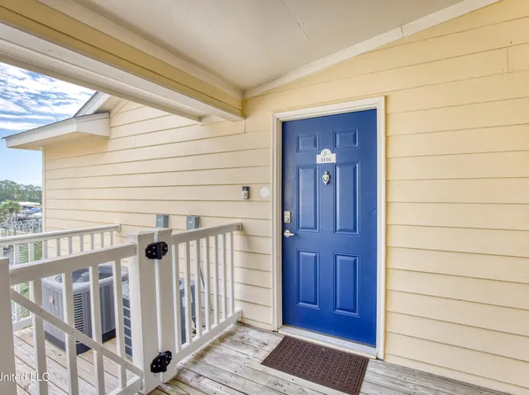 2421 Beach View Dr #H16, Ocean Springs, MS 39564